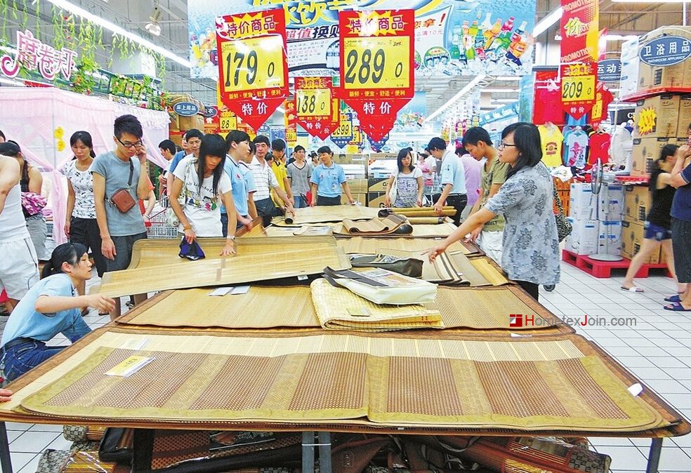 各大超市上演家纺“夏凉盛宴”