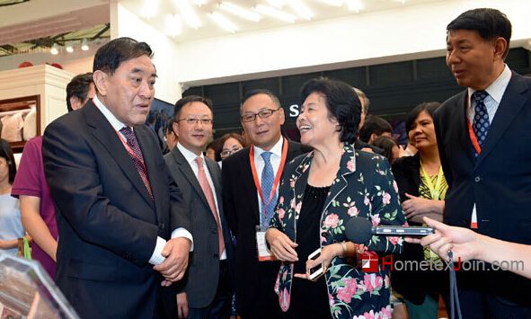 王天凯等领导参观2014年中国国际家纺展