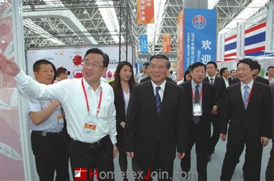 叠石桥家纺城参展中国品牌产品交易会